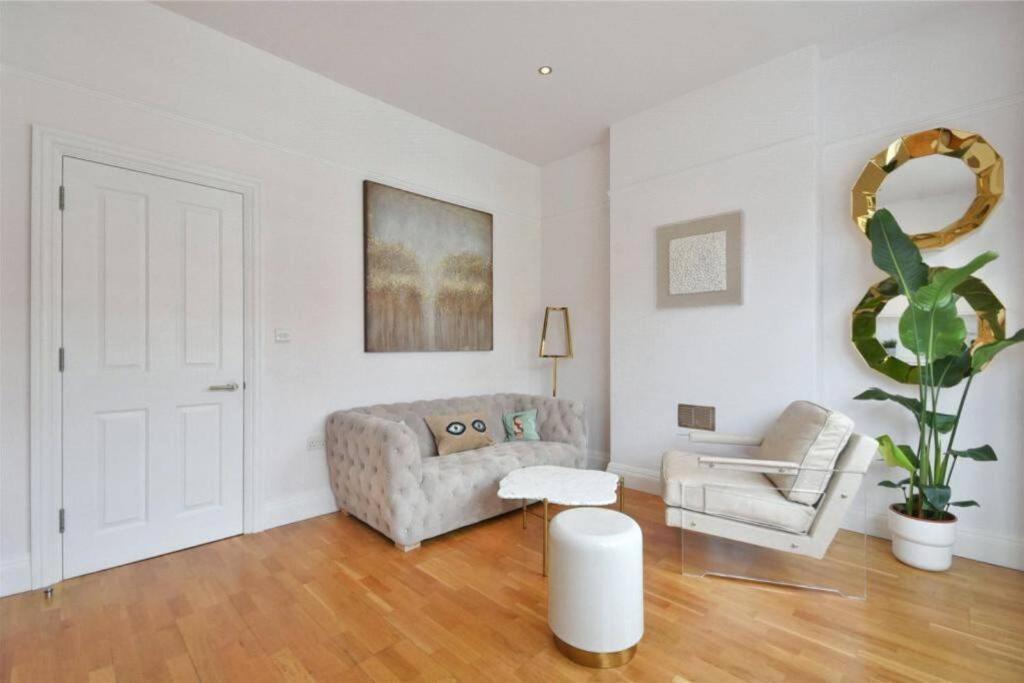 Luxury 3 Bed Apartment - Huge Outdoor Terrace & Amazing Transport Links London Exterior photo